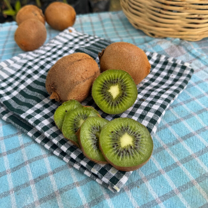 Kivi Avokadocu Ayşe Yerli Kivi Meyvesi 500 gram - Görsel 1